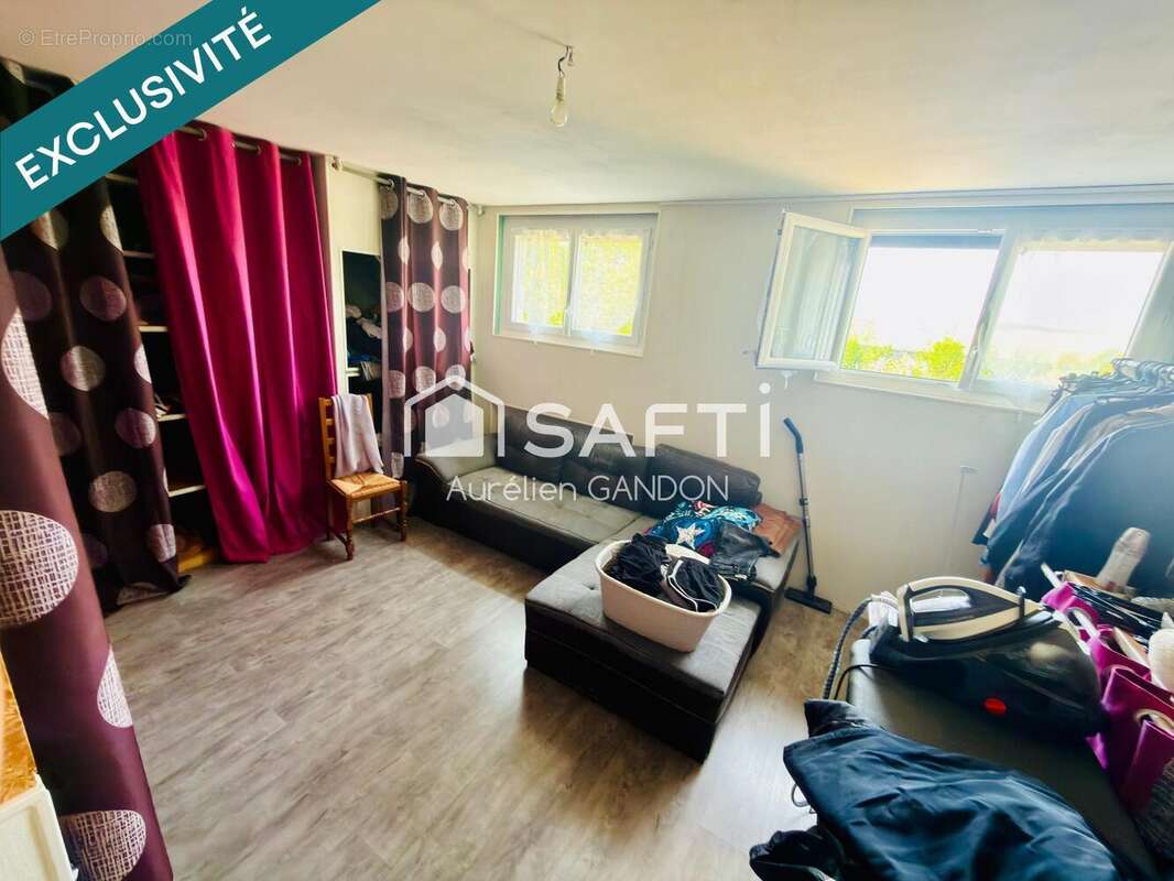 Maison 234 m² à Cezy  - photo 9