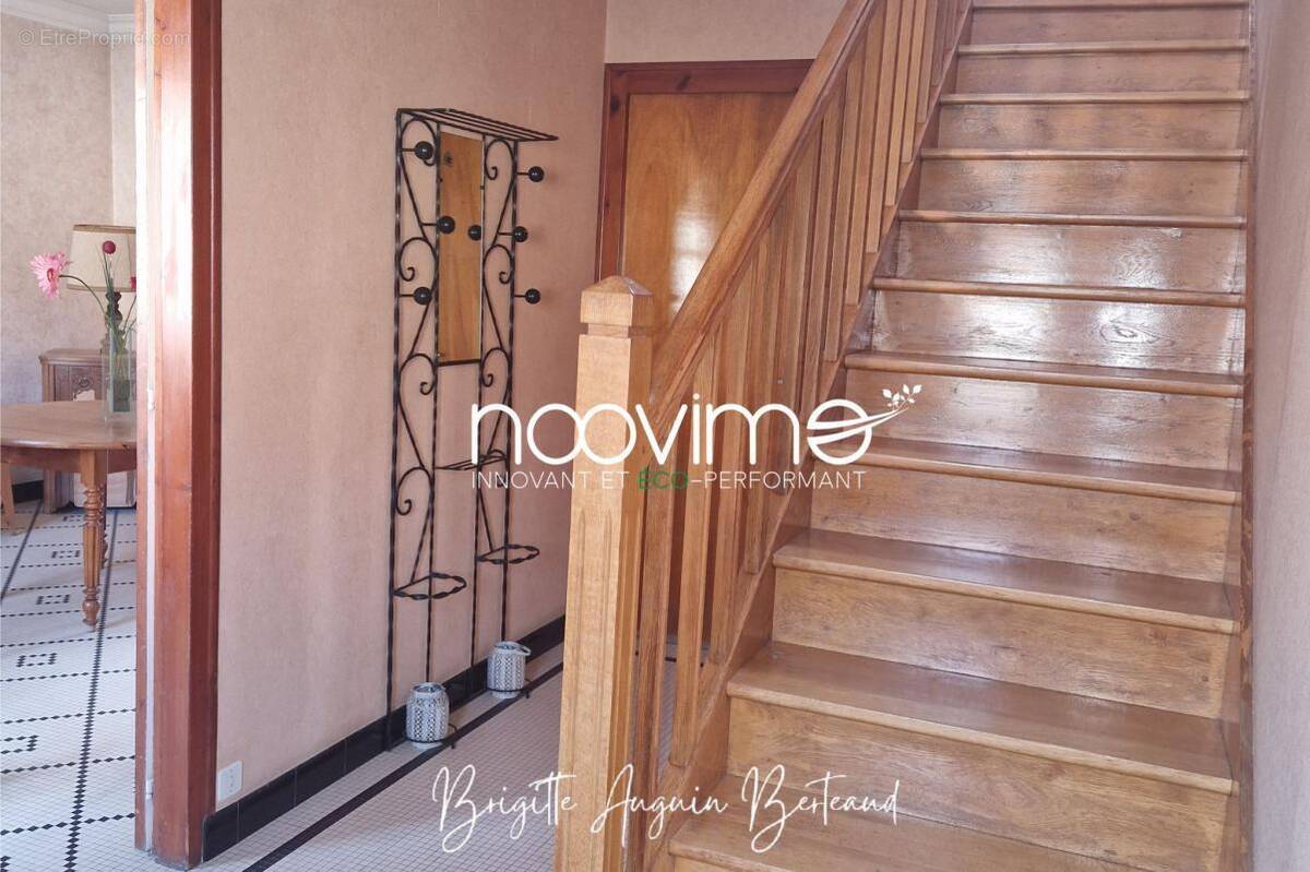 Maison à MORTAGNE-SUR-SEVRE