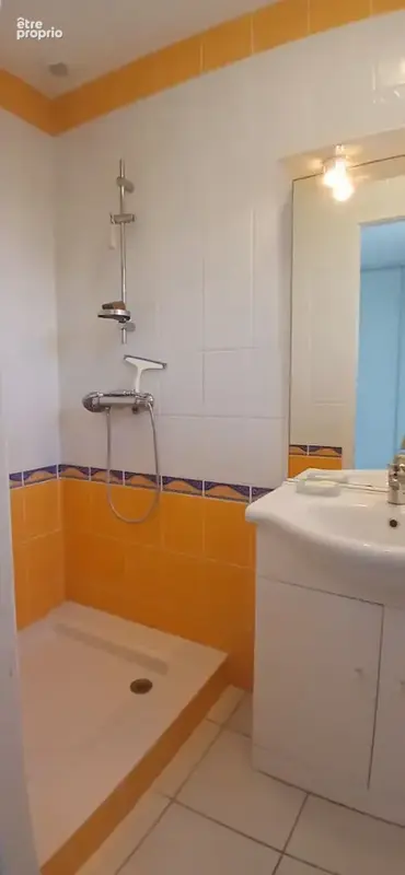 PLAIN PIED  122 m² et garage - Saint Sulpice De Royan 5 pièce(s) sur  679m² - photo 10