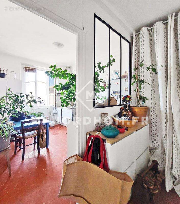 Appartement à MARSEILLE-7E