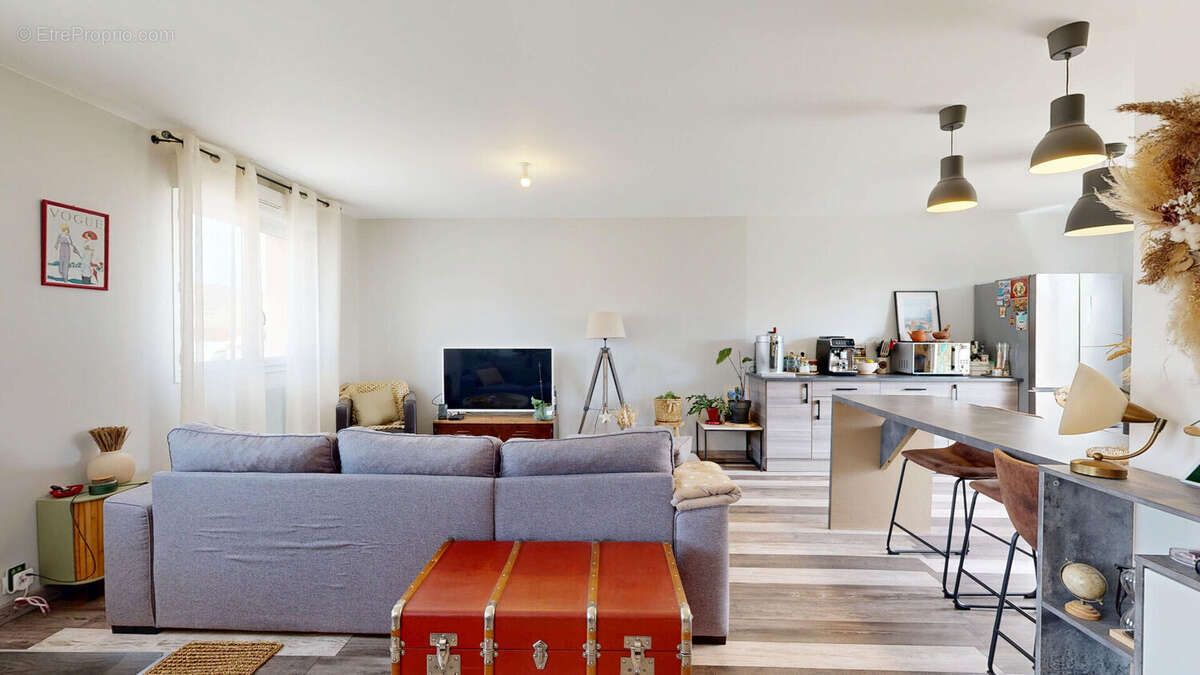 Maison à VILLENEUVE-SUR-ALLIER