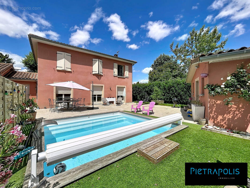 Maison 178 m² à Civrieux  - photo 1