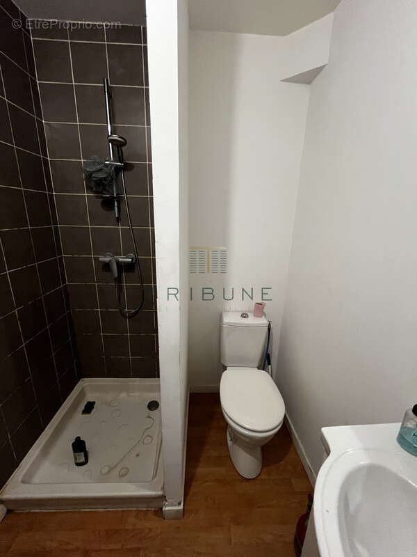 Immeuble entièrement vide - photo 19