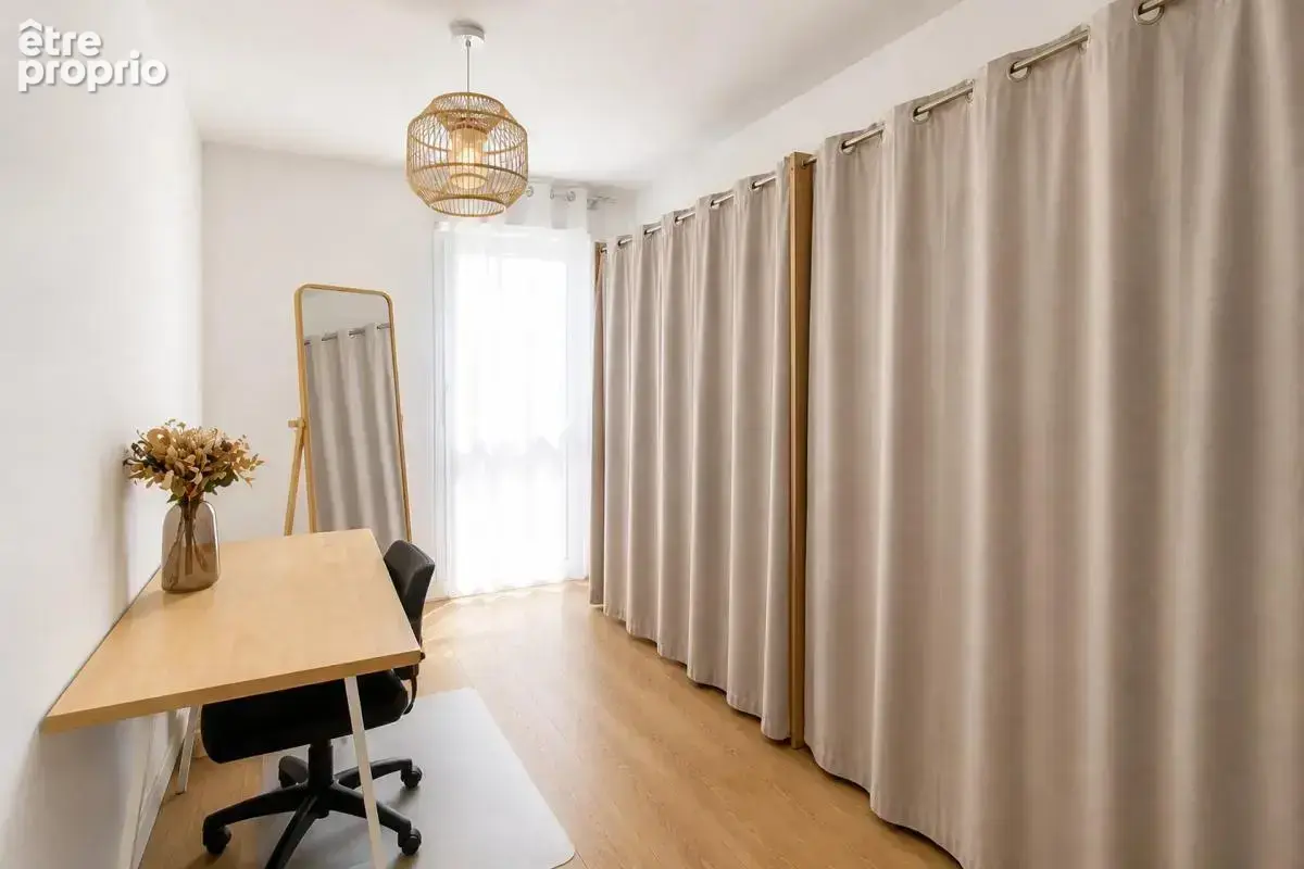 Appartement 4 pièces au pied du Tram et des commerces - photo 8