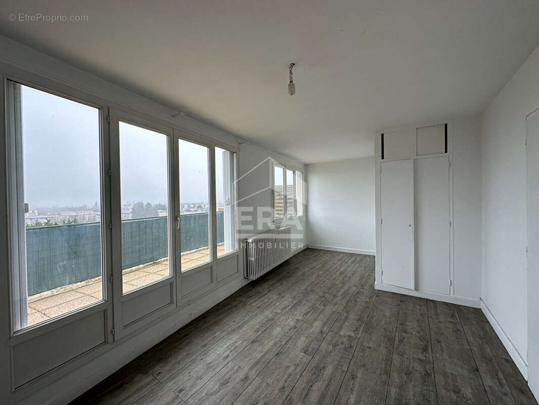 Appartement 47m² à châteauroux - photo 2