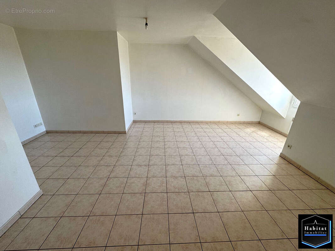 Appartement à LE PLESSIS-BELLEVILLE