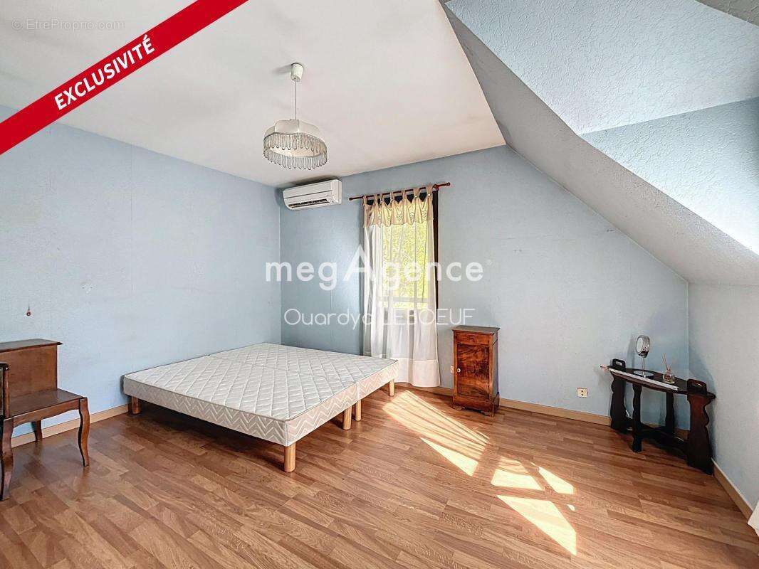 Maison à OINVILLE-SUR-MONTCIENT