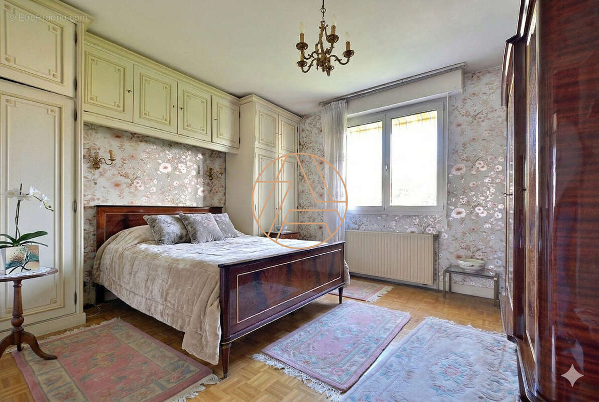 Maison à SAINT-MAUR-DES-FOSSES