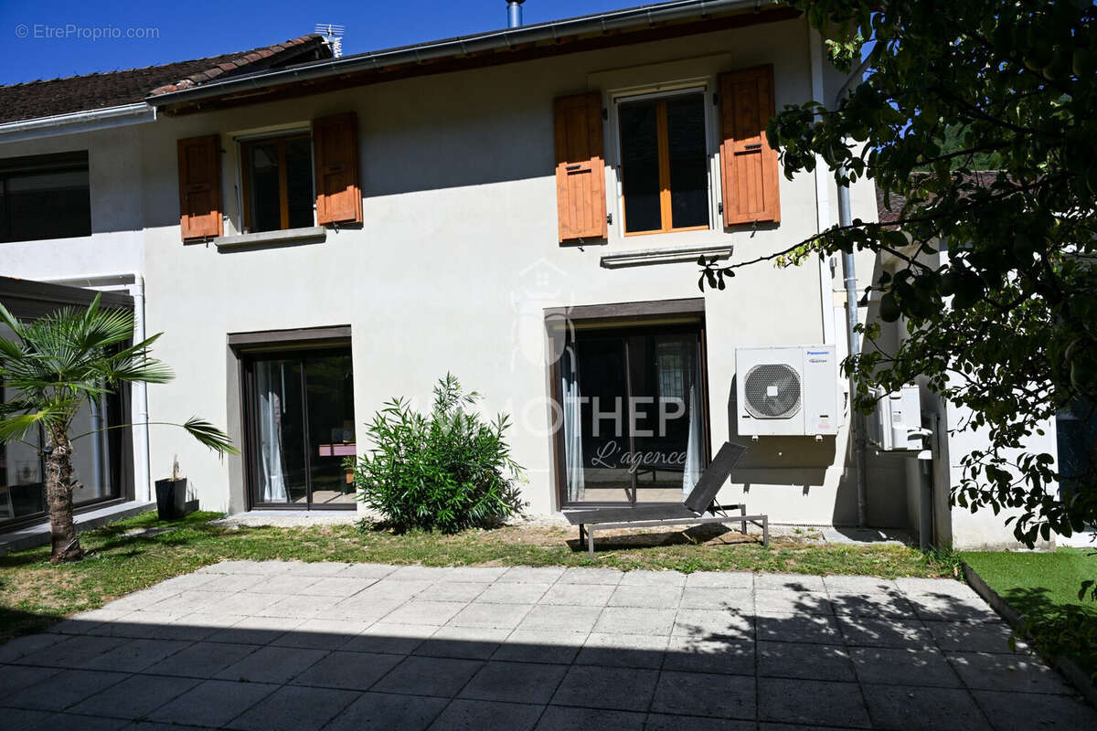 Maison 196 m² à Chirens  - photo 5