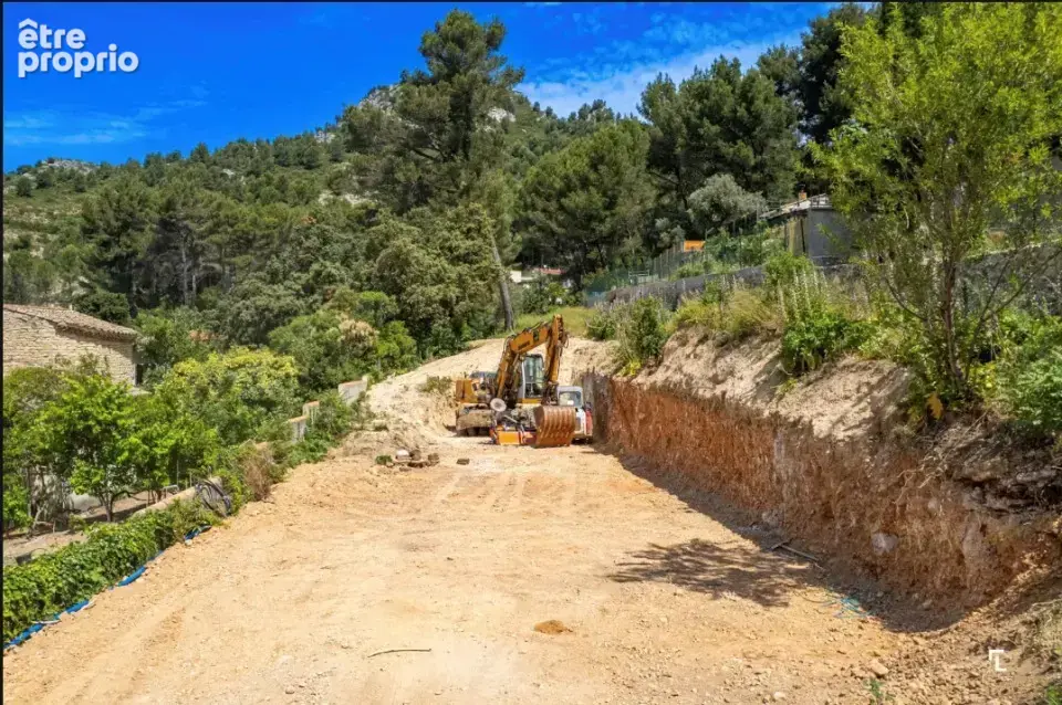 Terrain à AUBAGNE