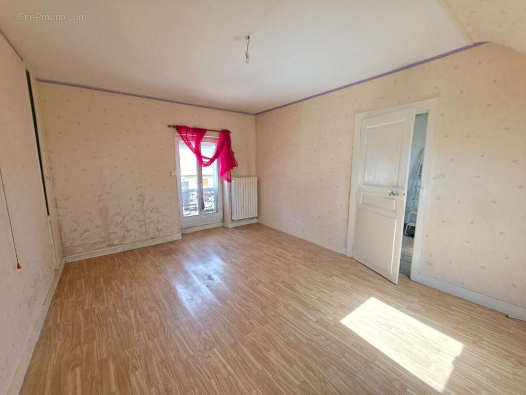 Maison de bourg avec extérieur - photo 7