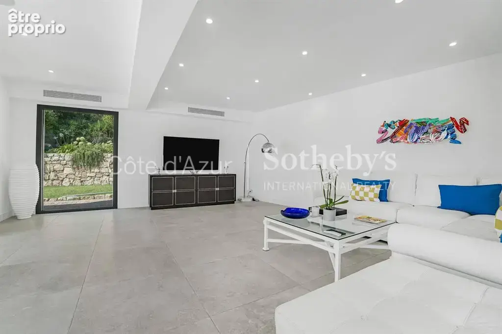 Mougins Les Parcs de Mougins, villa contemporaine rénovée sur un vaste terrain paysager - photo 9