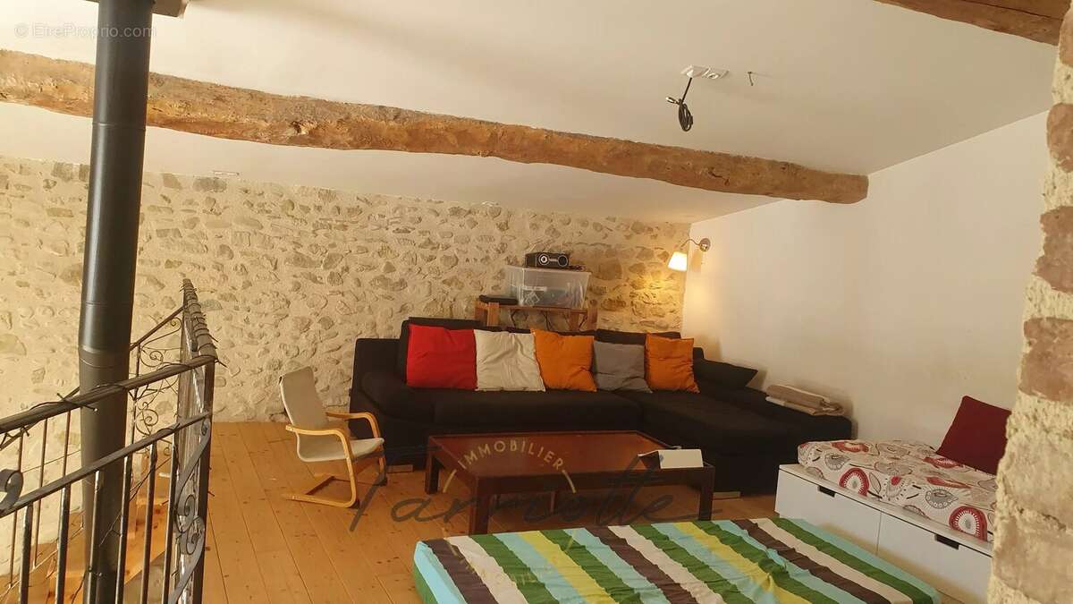 Maison à BONLIEU-SUR-ROUBION