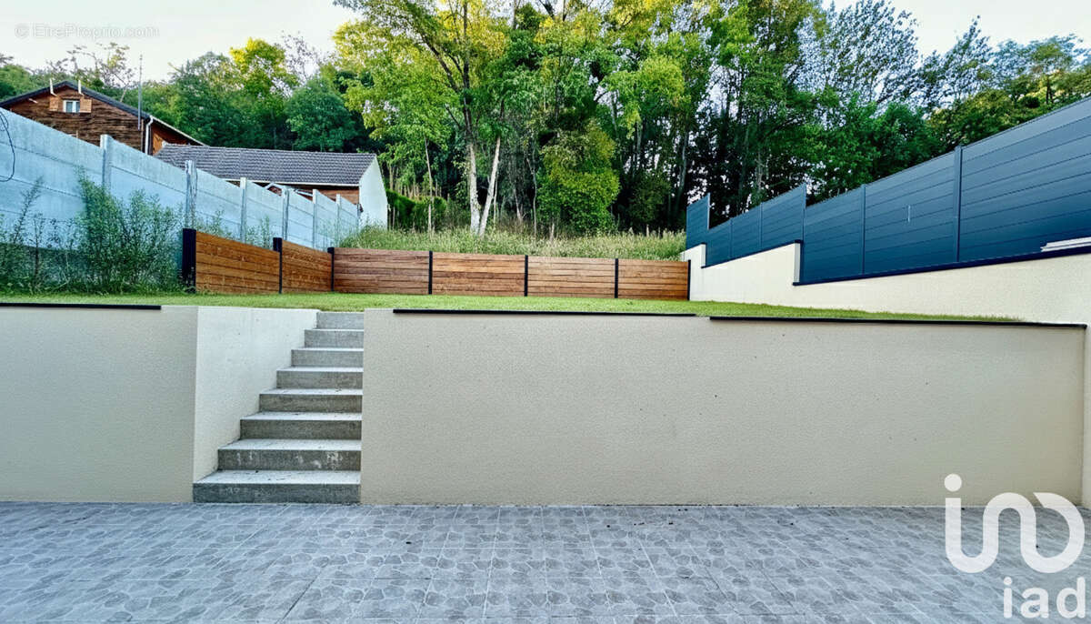 Photo 2 - Maison à LINAS