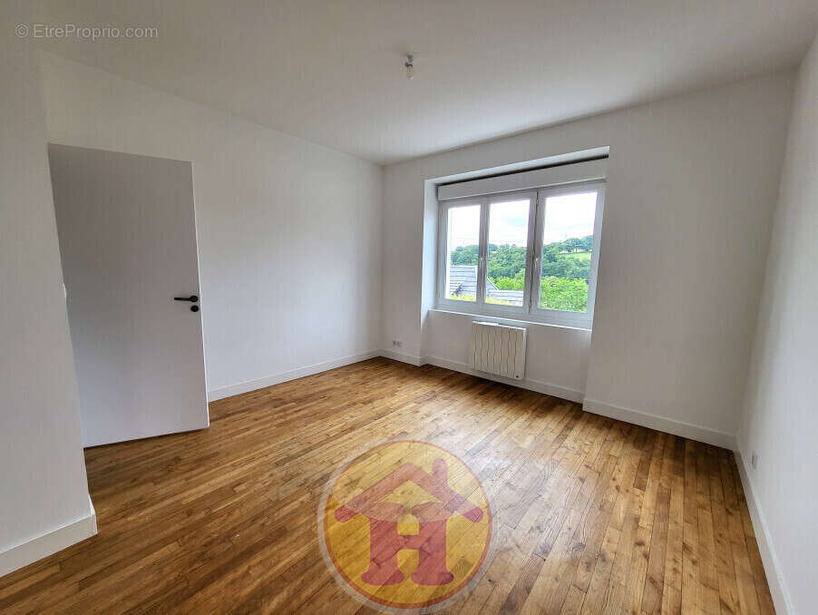 Appartement à SAINT-JUNIEN