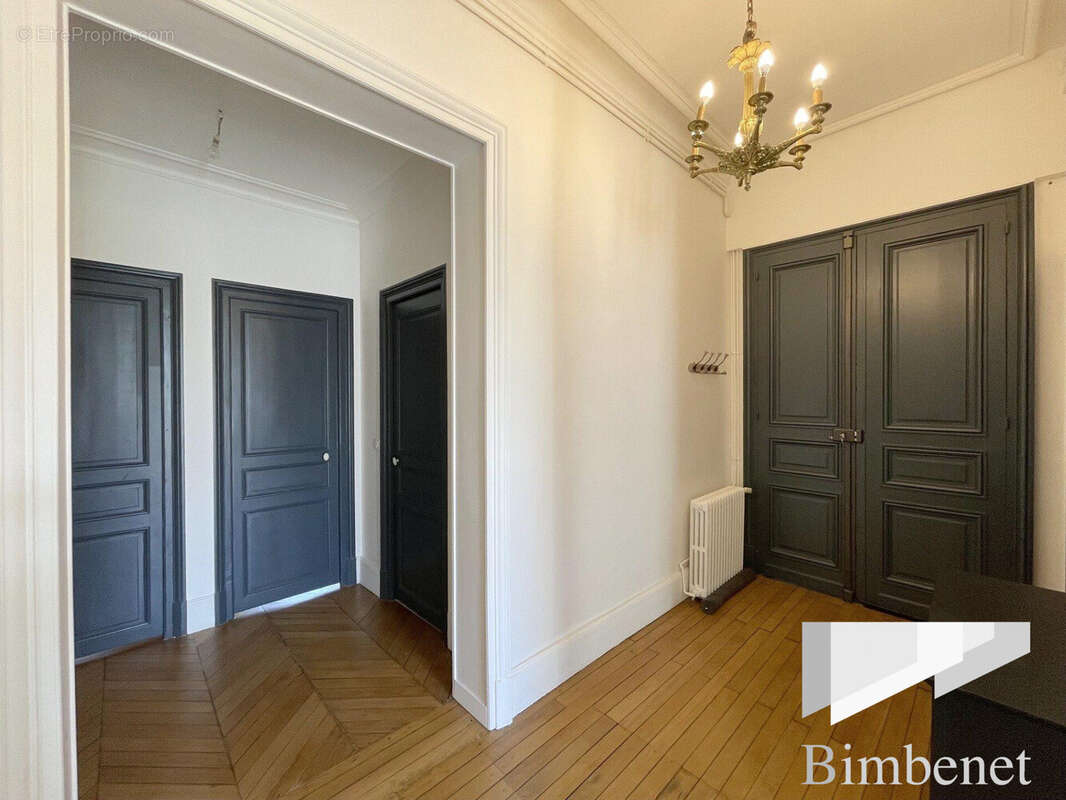 Appartement 4 pièces 95 m² à vendre à Orleans (45000) - photo 8