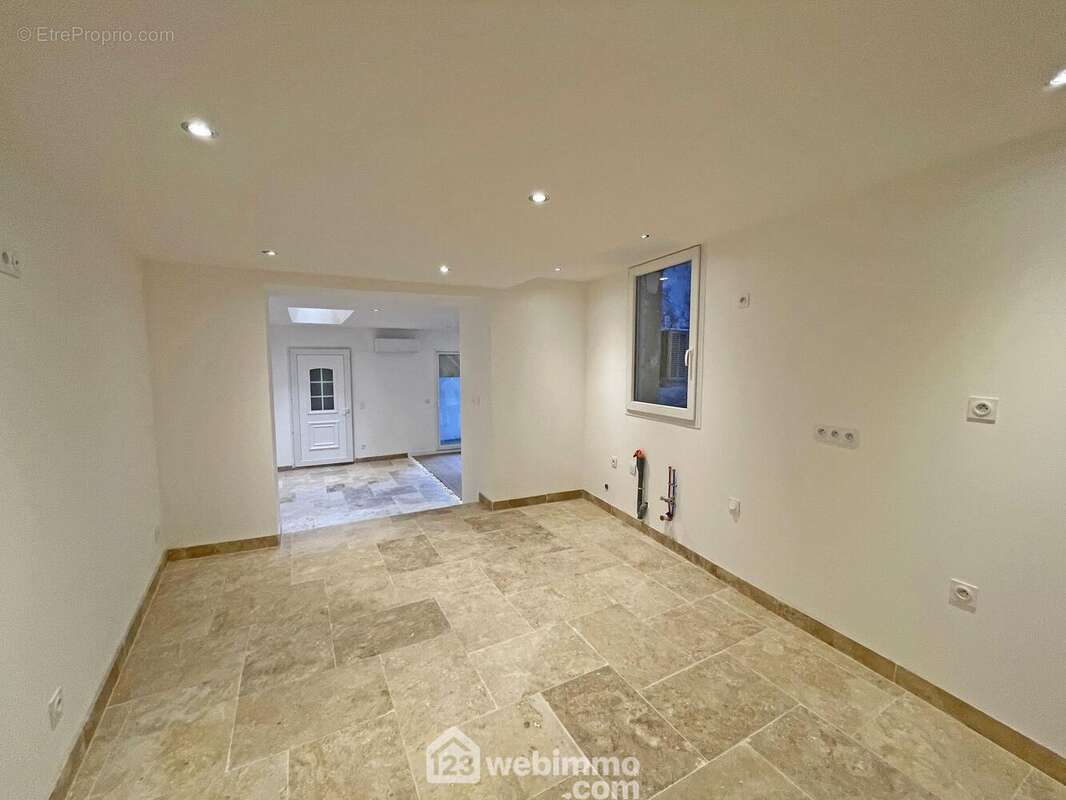Appartement 106 m² à L'isle-Sur-La-Sorgue  - photo 34
