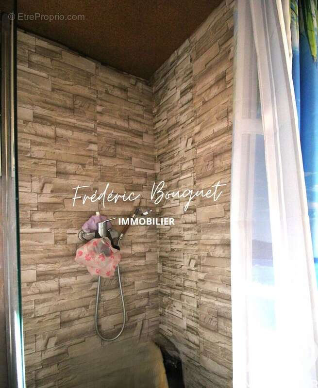 Photo 9 - Terrain à CONDE-SAINTE-LIBIAIRE