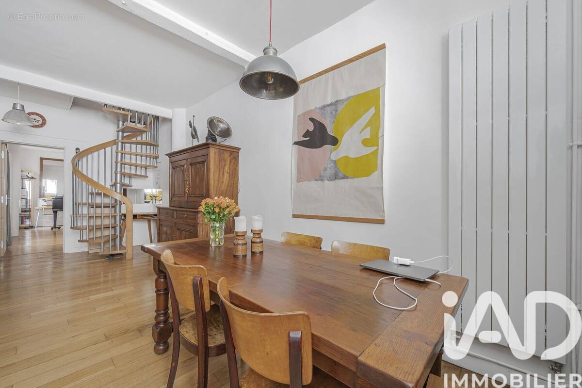 Photo 1 - Appartement à PARIS-18E