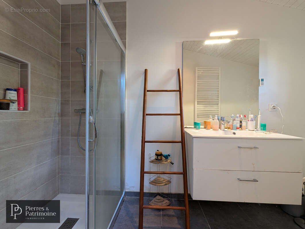 Maison à MONCRABEAU