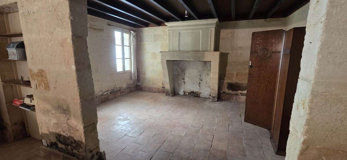 Maison à TIZAC-DE-LAPOUYADE