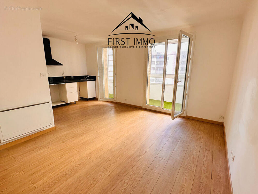 Appartement à MARSEILLE-9E
