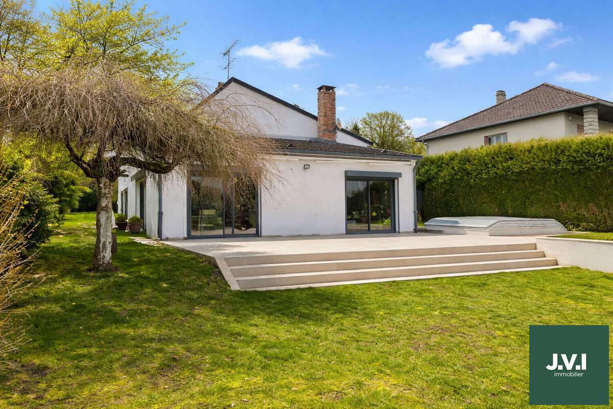 Maison à MONTMORENCY