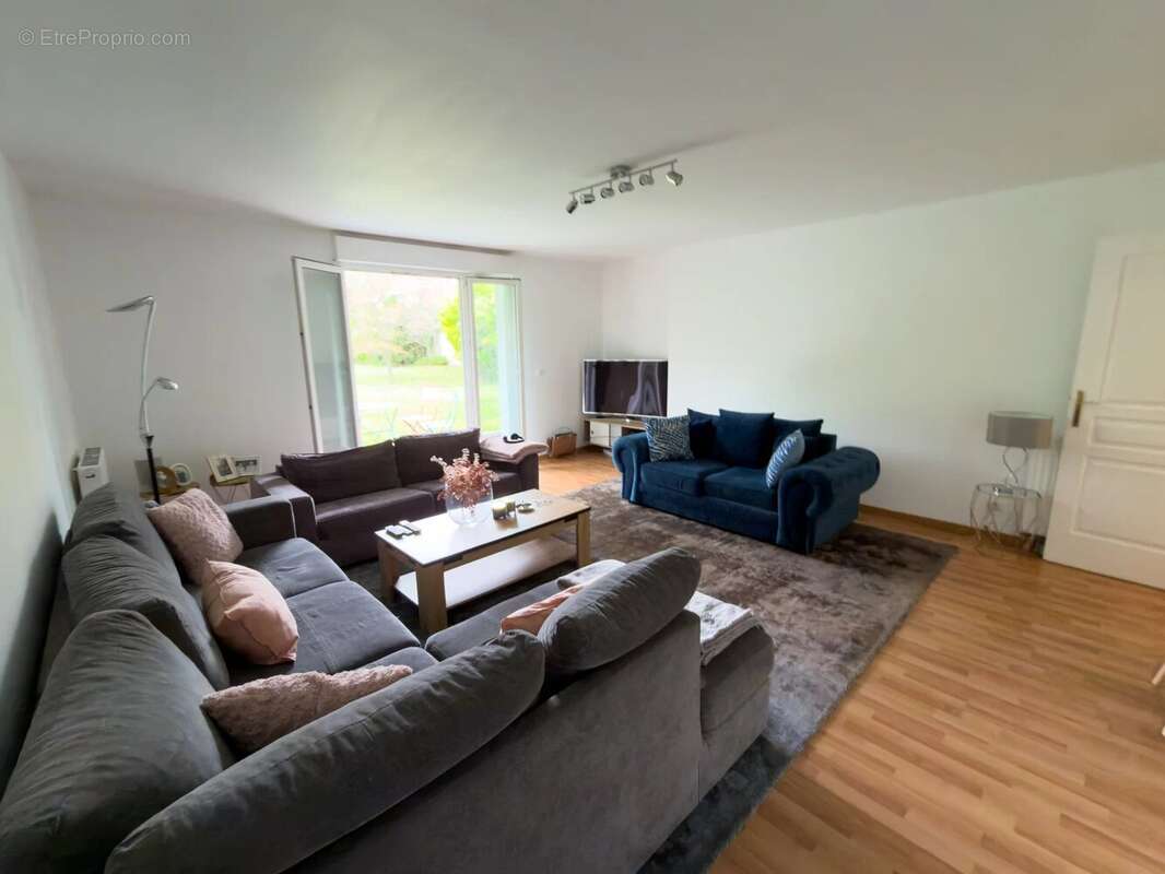 Appartement à LE RAINCY