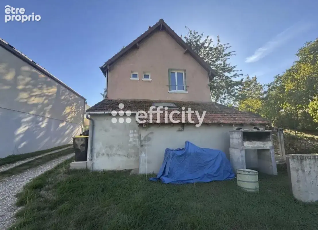 Maison 4 pièces 80 m² à vendre à Plaimpied-Givaudins (18340) - photo 12