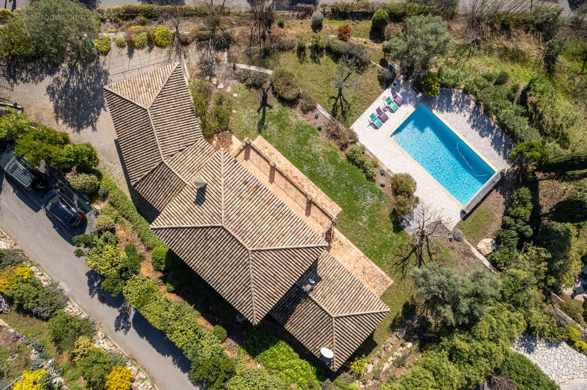 Maison à TOURRETTES-SUR-LOUP