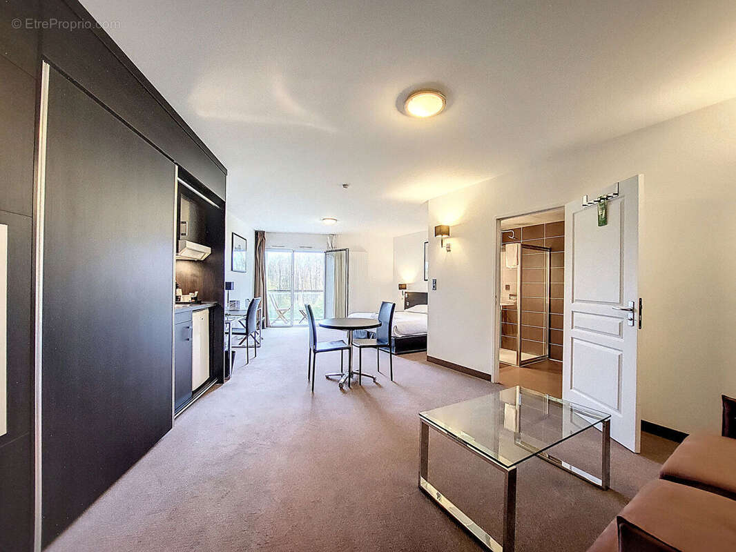 CARQUEFOU MAUBREUIL Appartement T1bis meublé de 42 m² pour investissement locatif - photo 2