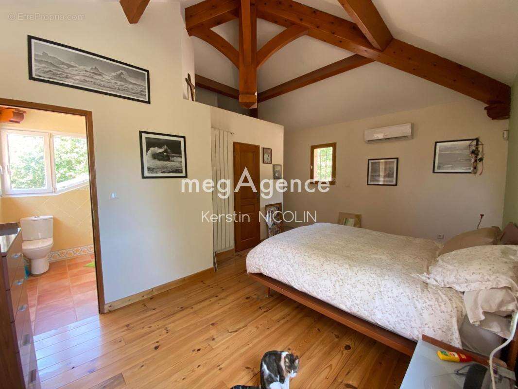 Belle villa traditionnelle, en impasse ! - photo 8