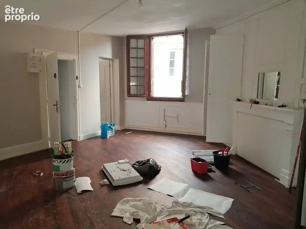 Appartement 110 m² à Saint-Leonard-De-Noblat  - photo 8