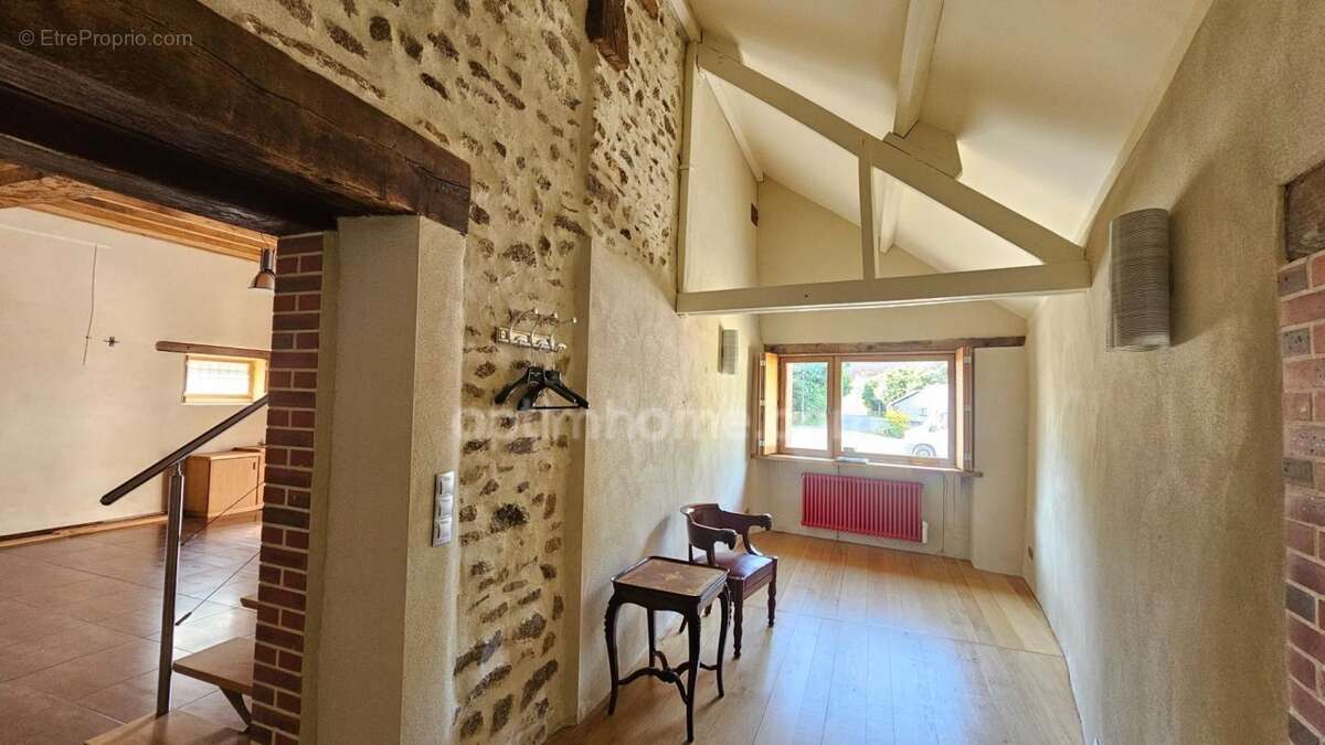 Dun le palestel superbe grange renovee avec gout a usage d'habitation et de garage - photo 4