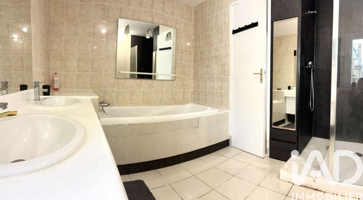 Photo 6 - Maison à LE TAILLAN-MEDOC