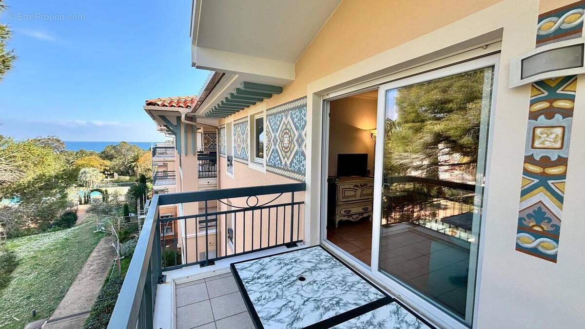 Photo 1 - Appartement à FREJUS