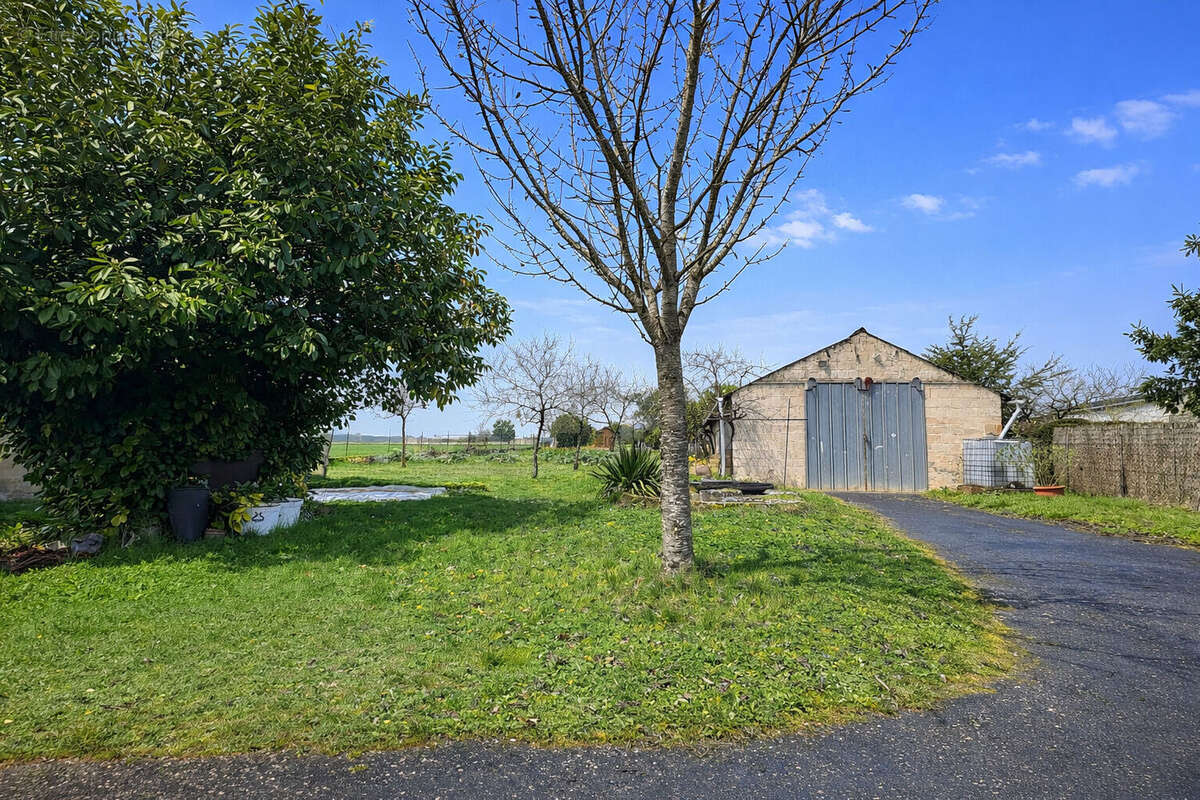 Maison à JAUNAY-CLAN