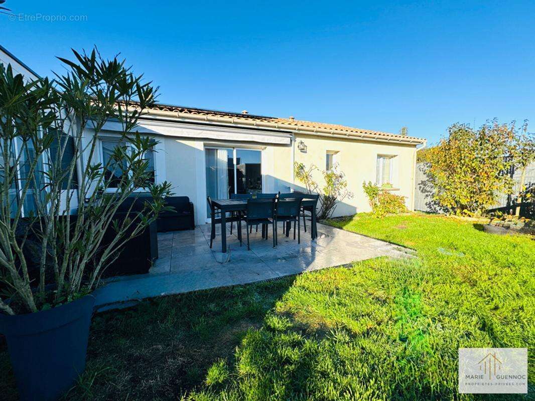 Maison de plain-pied Basse-Goulaine 6 pièce(s) 117 m2 - photo 11