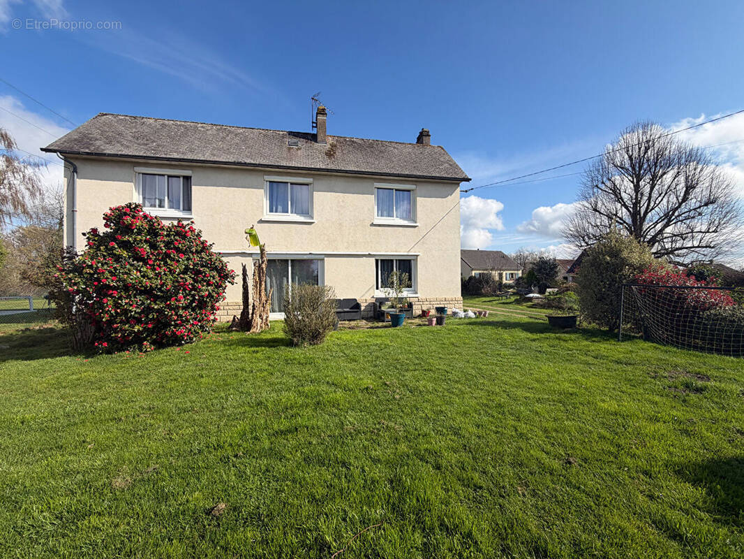 Maison à AMFREVILLE-LA-CAMPAGNE