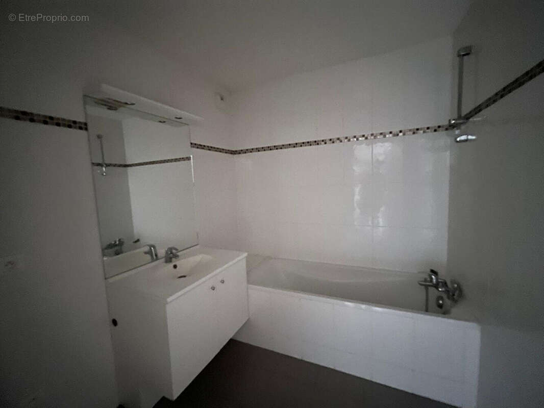 Appartement à CHAVILLE