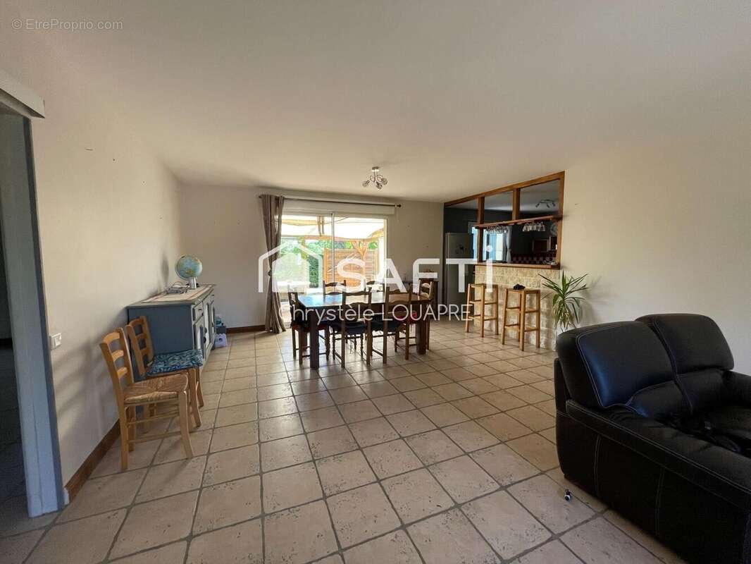 Photo 9 - Maison à ANNEZAY