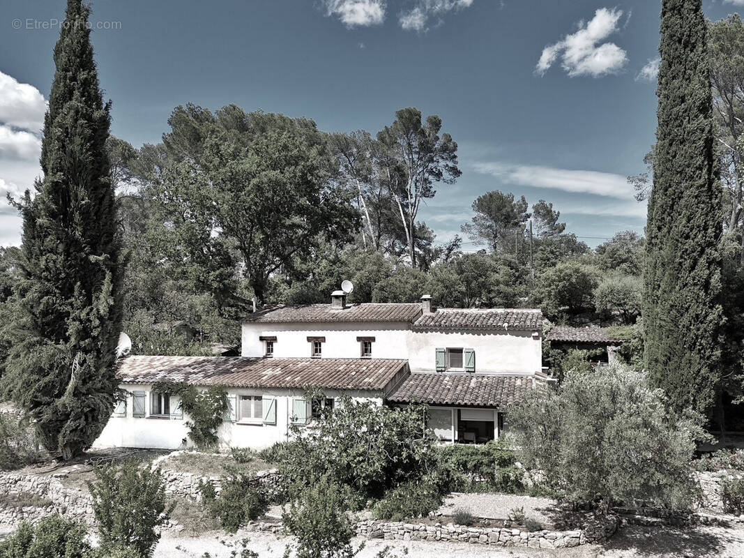 Maison à LORGUES