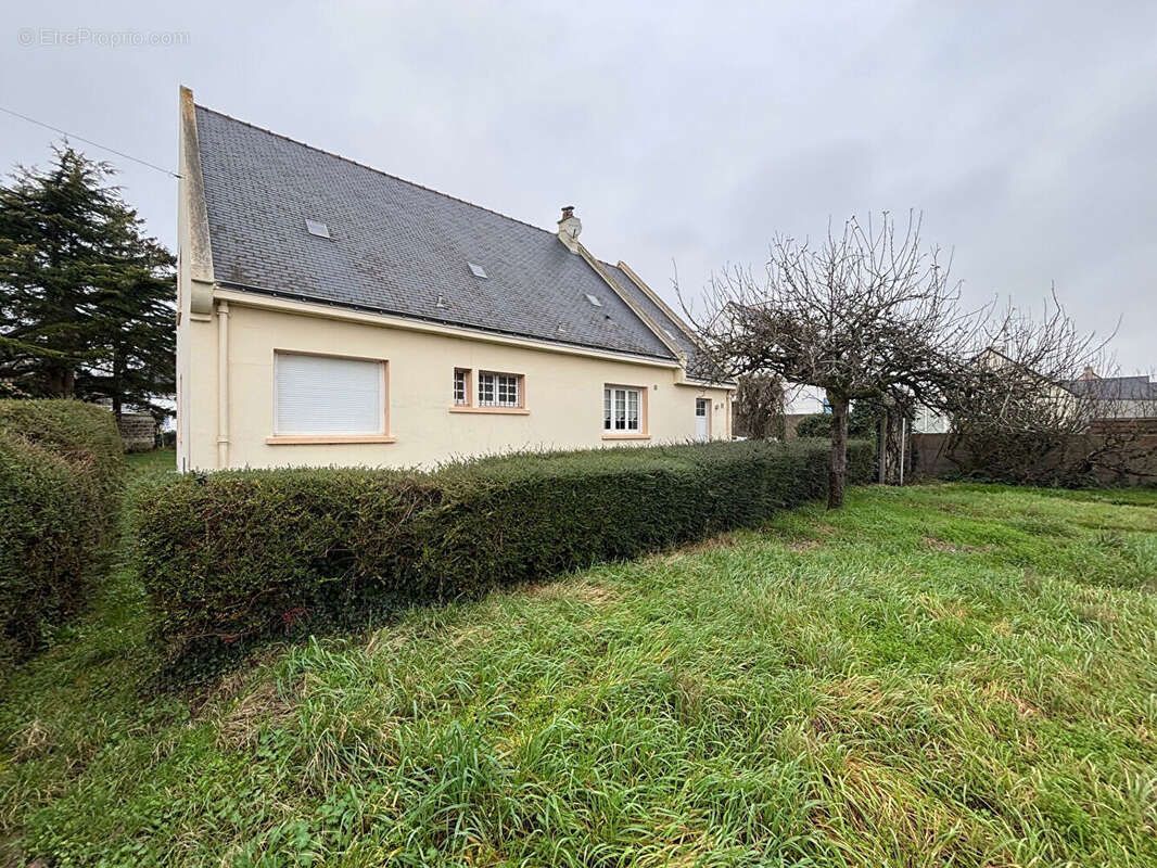 Maison à SAINT-MALO-DE-GUERSAC