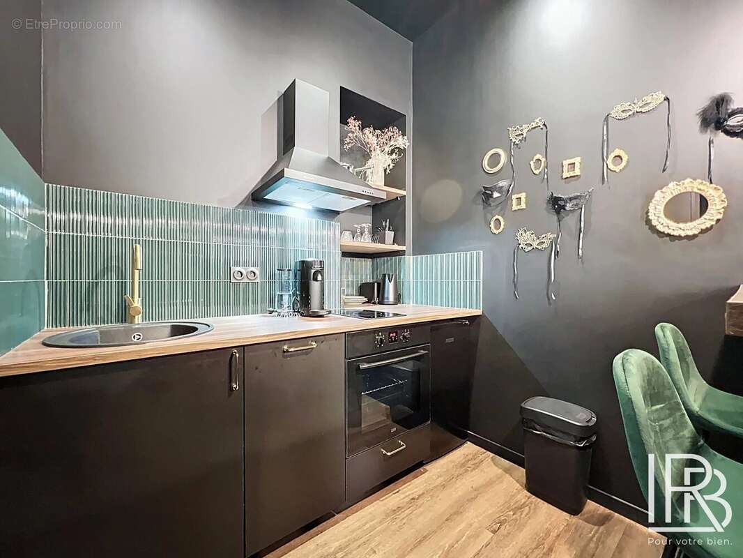 Appartement à MARSEILLE-6E