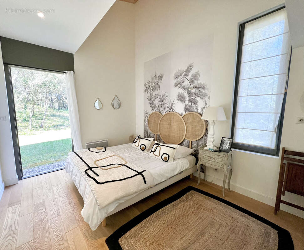 Maison à MEYRARGUES