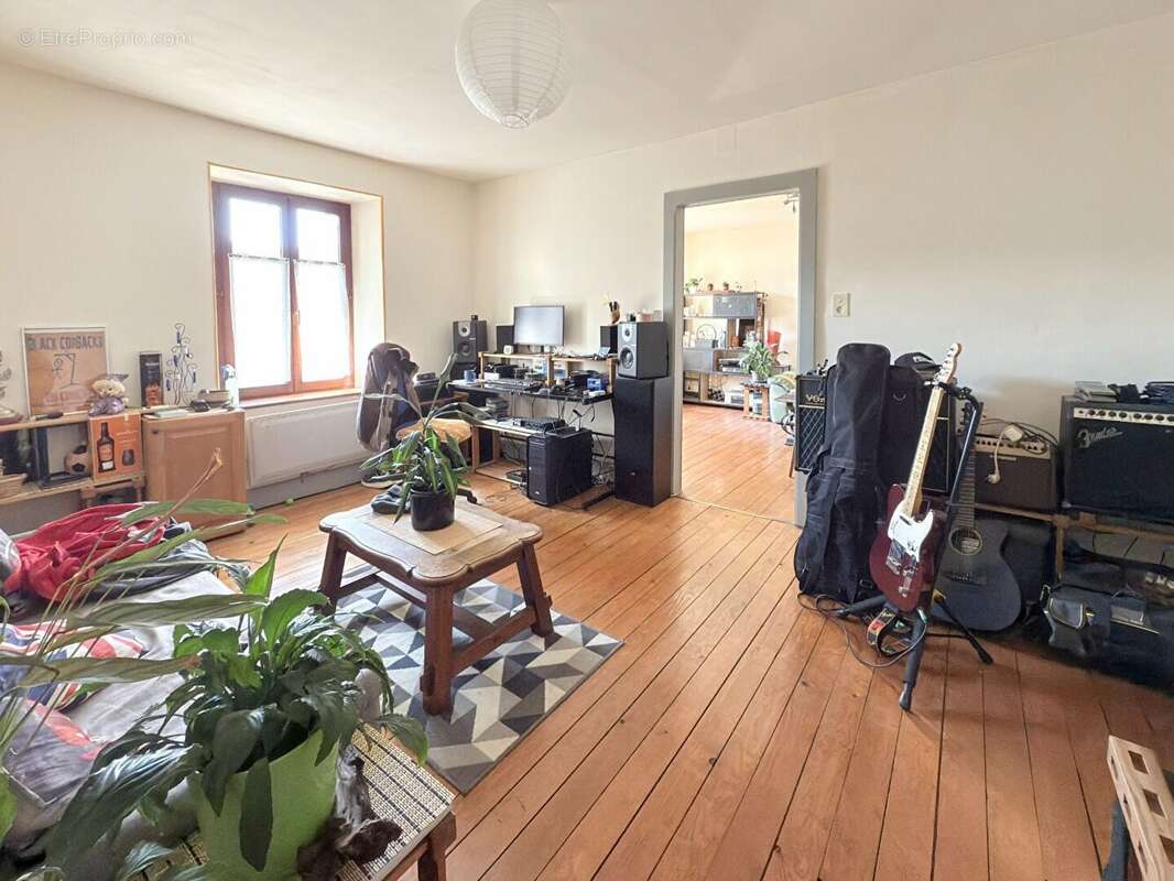 Appartement à LE THILLOT