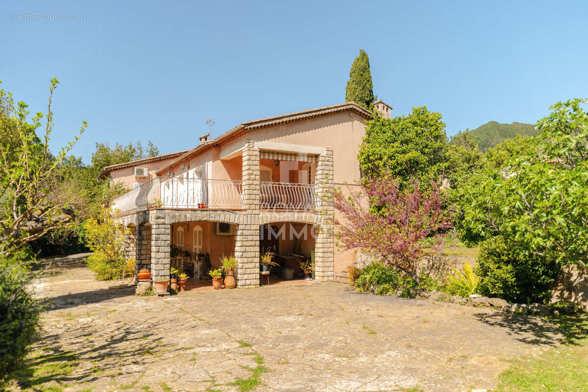 Maison à LA VALETTE-DU-VAR