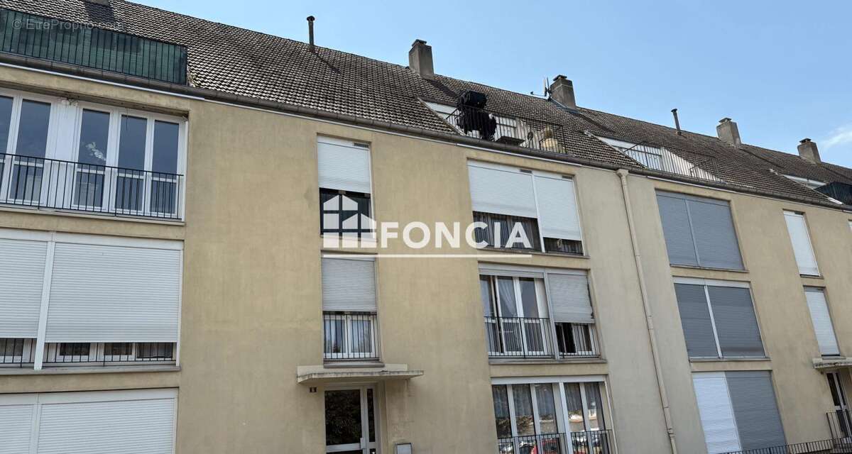 Appartement à ROSNY-SUR-SEINE