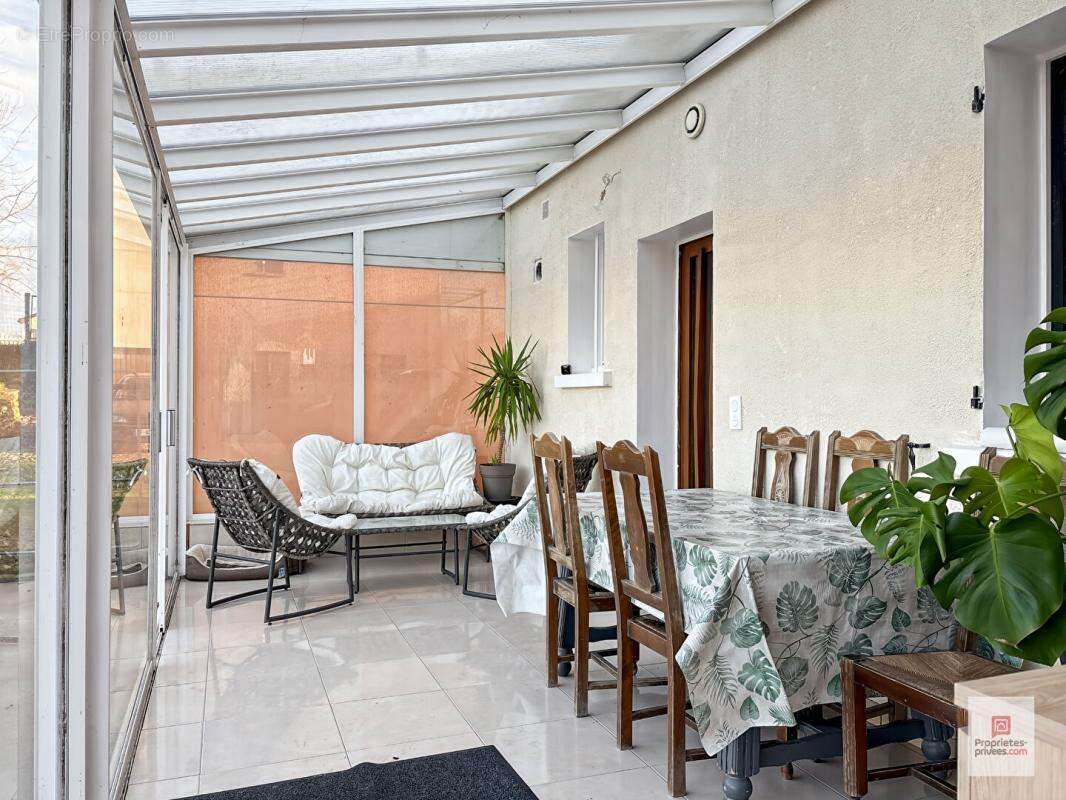 Maison à DISSE-SOUS-LE-LUDE