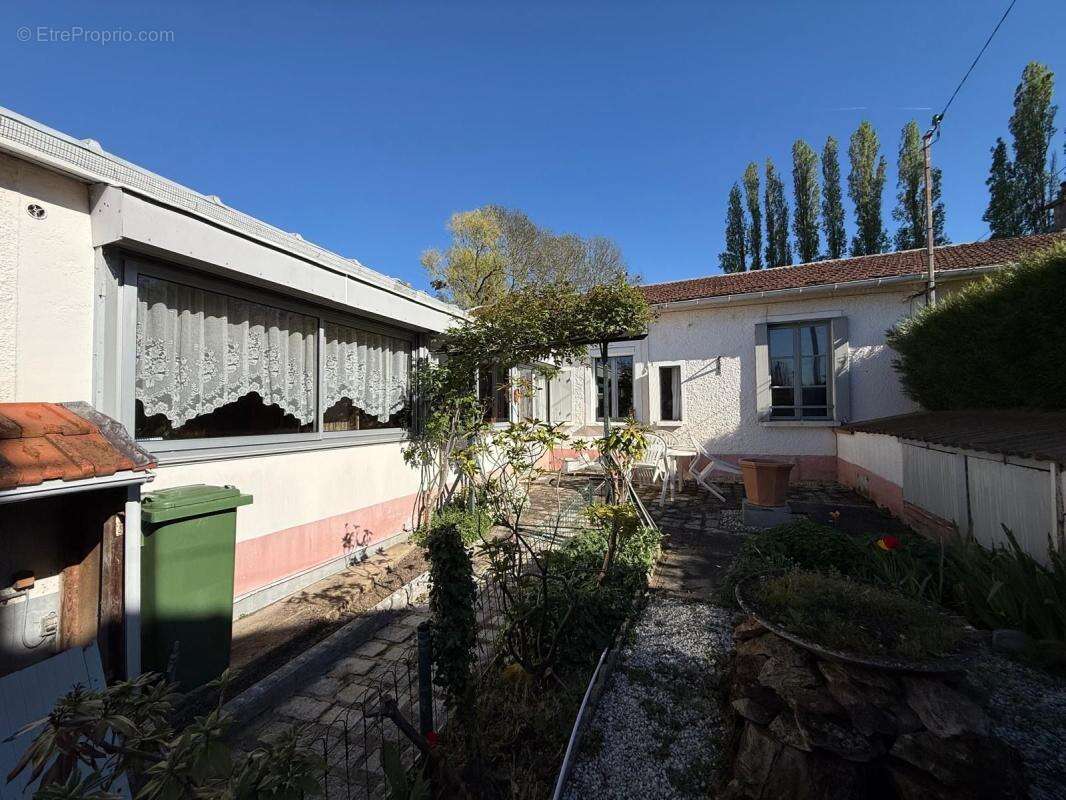 Maison à VILLECRESNES
